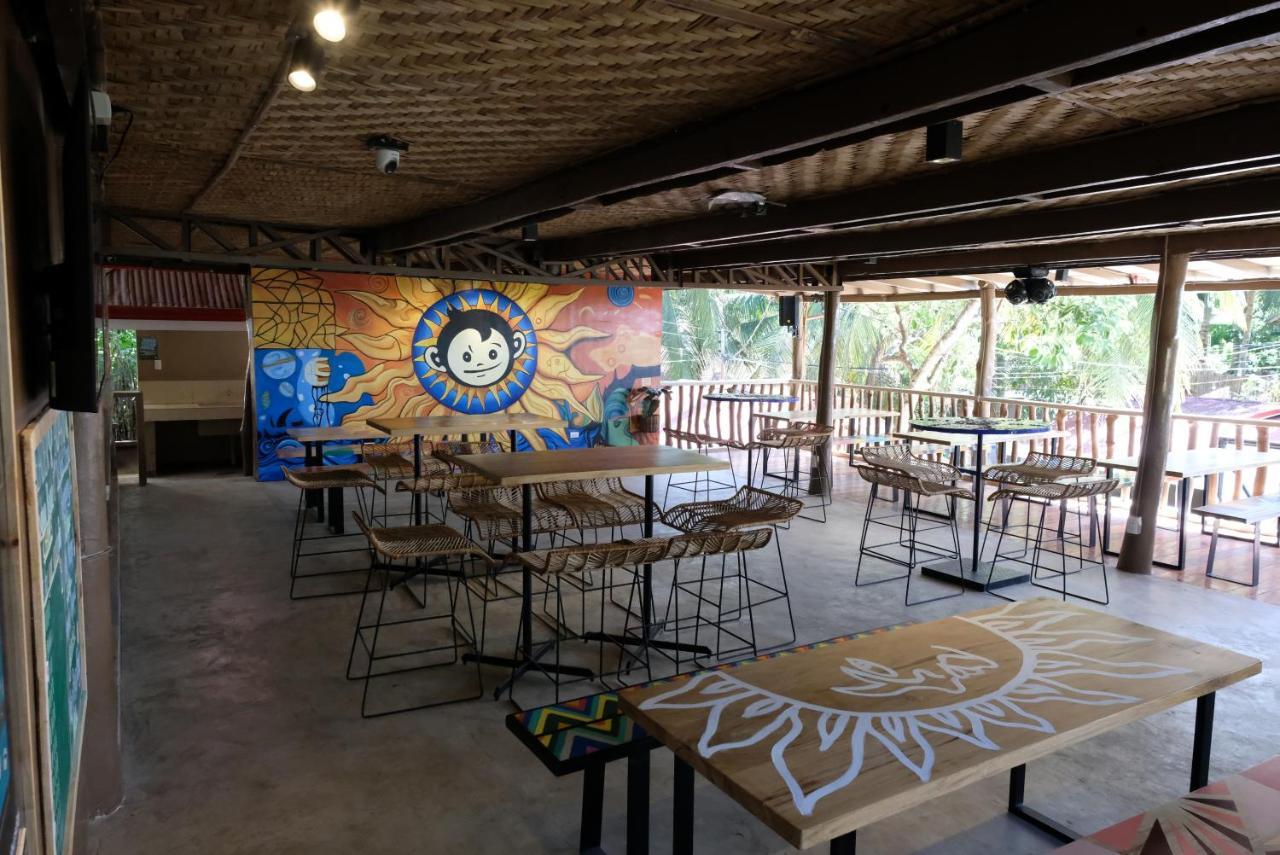 Mad Monkey Siquijor 호스텔 외부 사진
